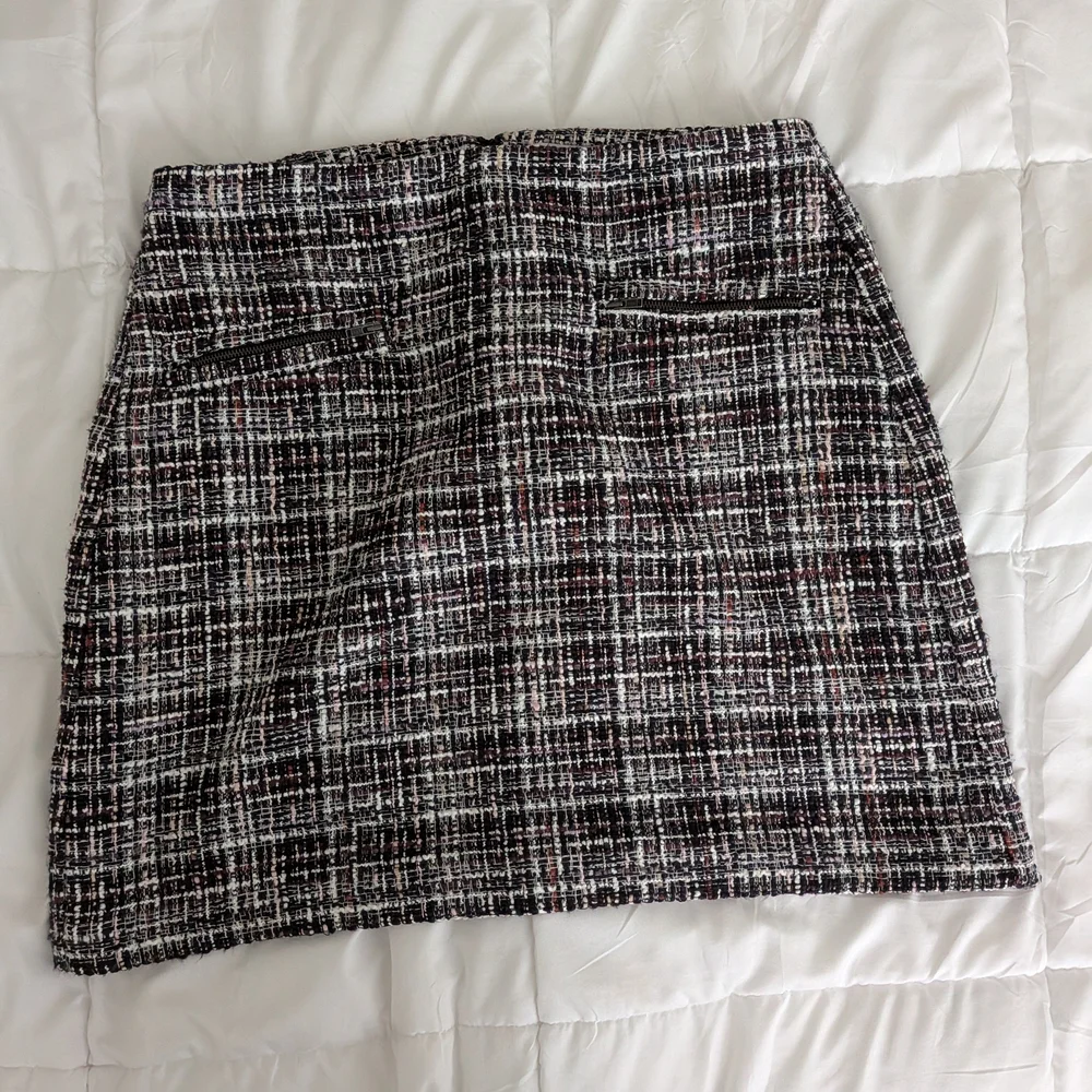 Loft Outlet Tweed Mini Skirt Black Burgundy Plaid Zipper Pockets Size 10